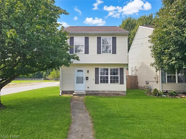 1184 Hayes Ave, Willoughby, OH 44094