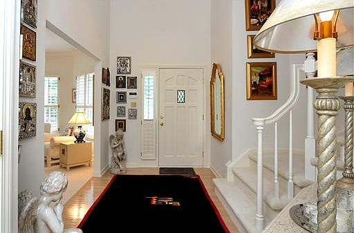 2nd image of 600 Kingsberry Cres