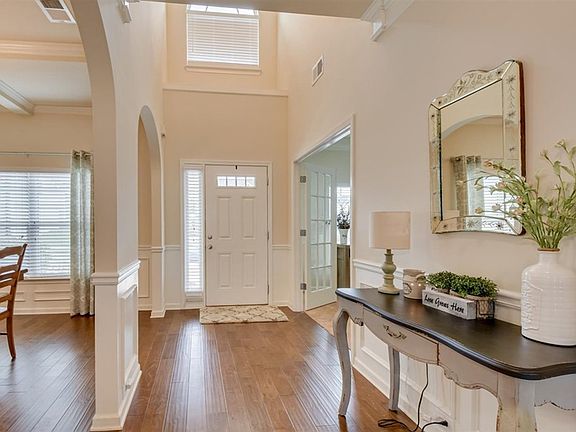 5th image of 206 Langfuhr Way
