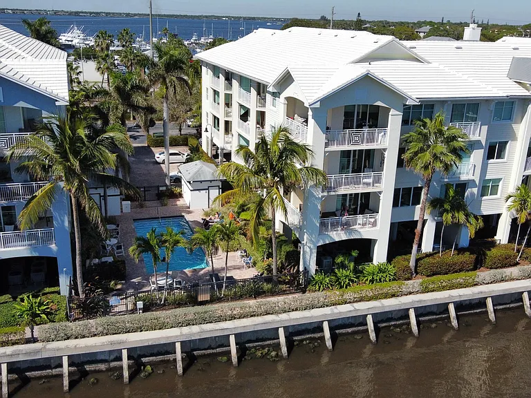975 NW Flagler Ave #407 — Photo 44