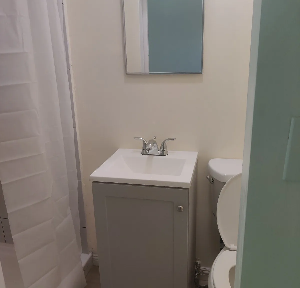 3 bed, 1244 sqft, $1,100 — Photo 1