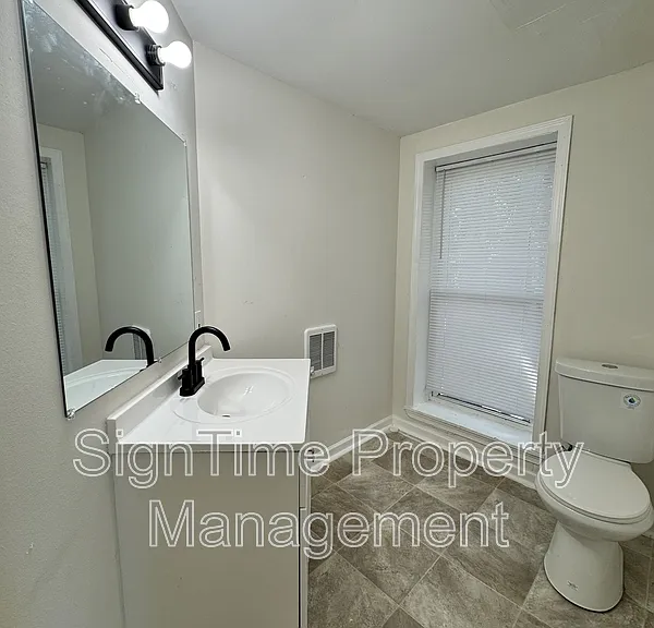 40 N Conococheague St #4 — Photo 9