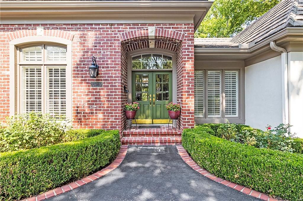 16740 S Village Dr, Village Of Loch Lloyd, MO 64012 Zillow