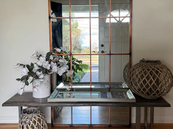 239 Belgatos Rd, Los Gatos, CA 95032