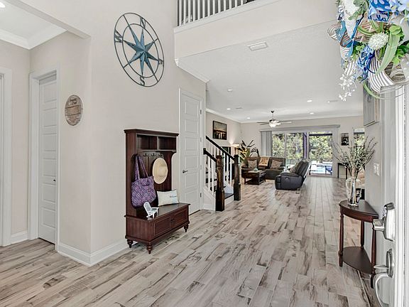 5th image of 384 Freshwater Dr