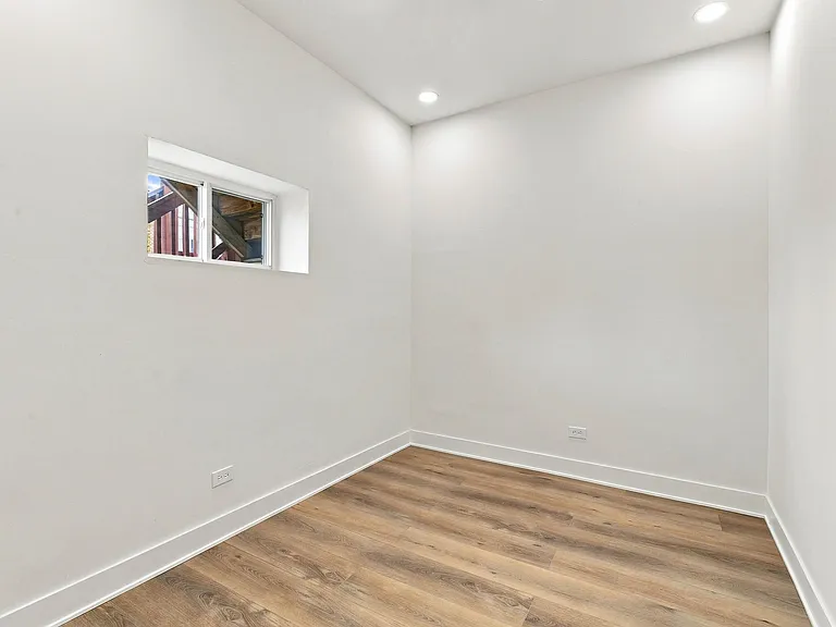 3619 S Giles Ave #3 — Photo 10