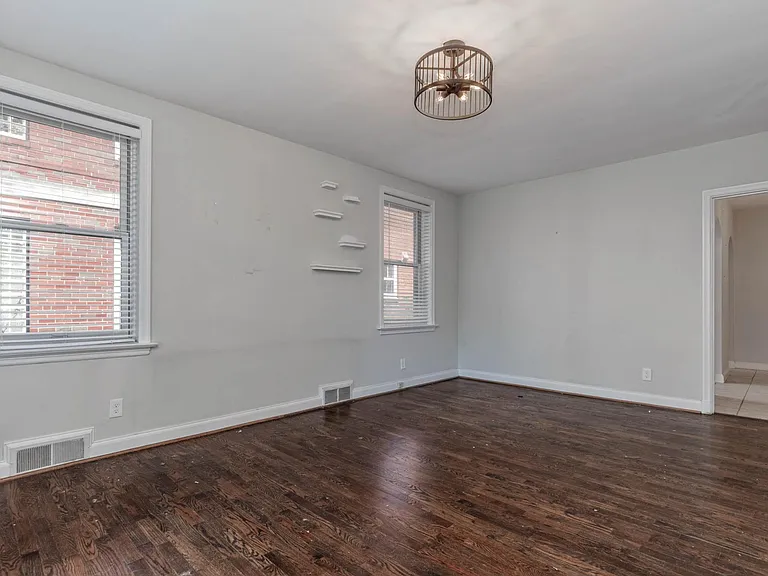 7535 Oxford Dr E #1W — Photo 9