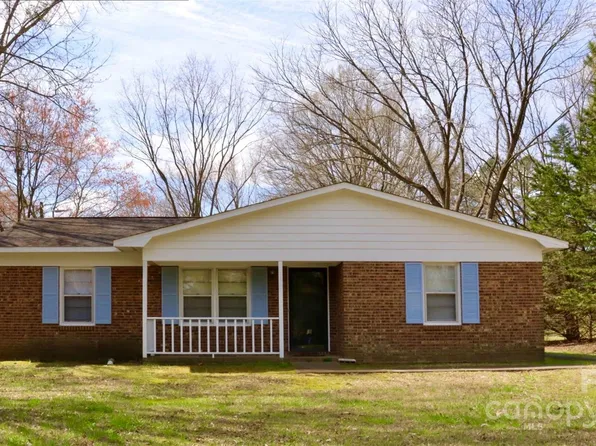 209 Old Williams Rd, Wingate, NC 28174