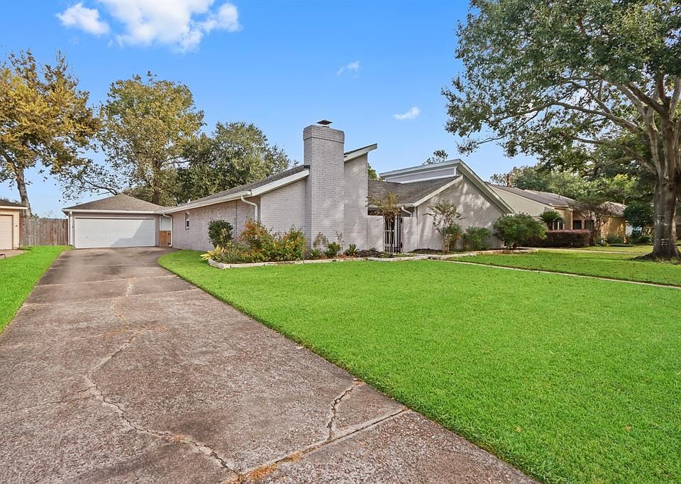 1st image of 3318 Meadowcreek Dr