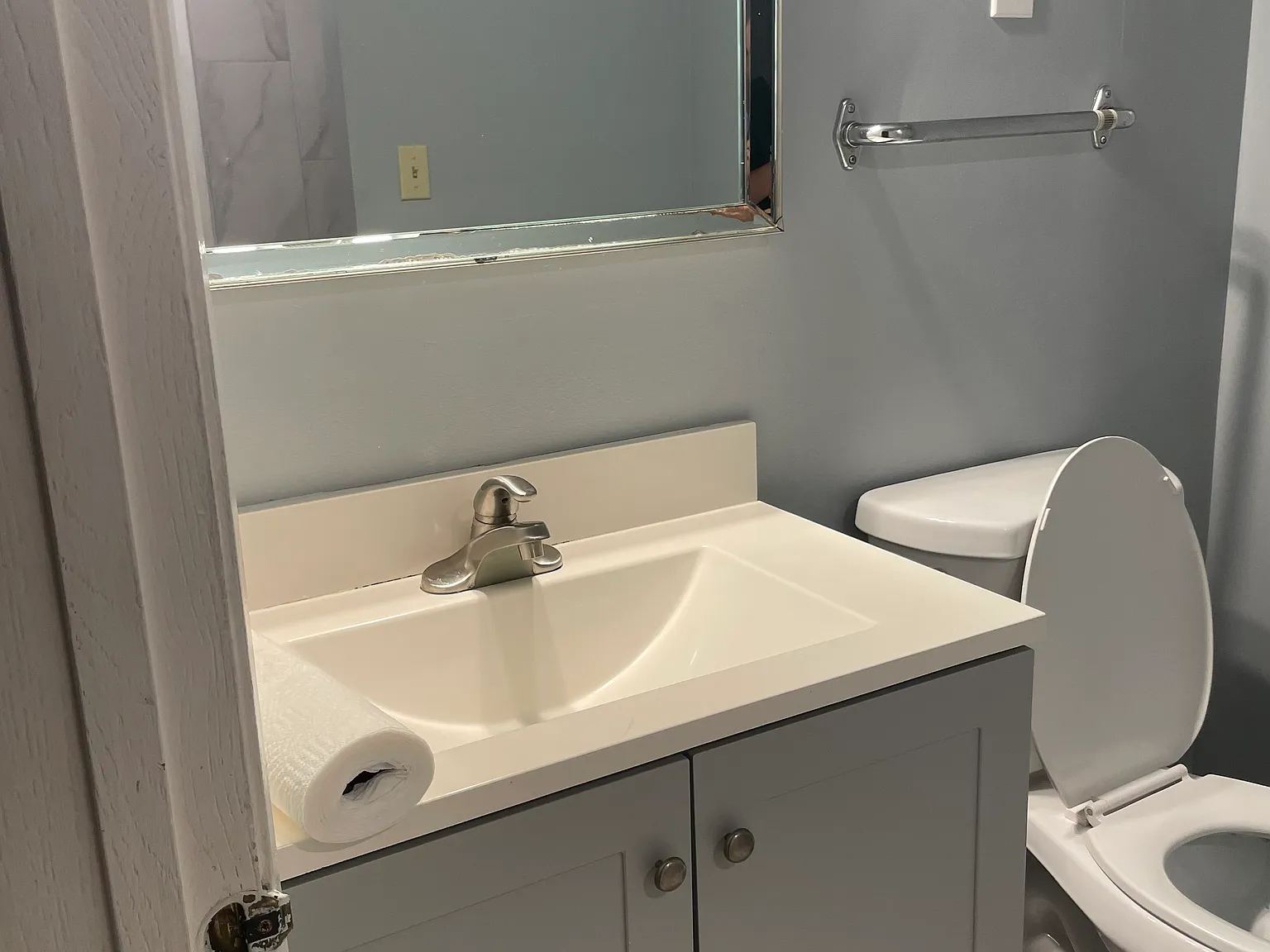 2 bed, 800 sqft, $2,150 — Photo 2