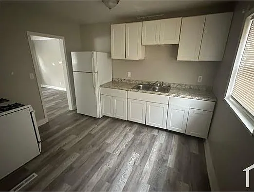 14753 Saint Marys St #LOWER — Photo 5