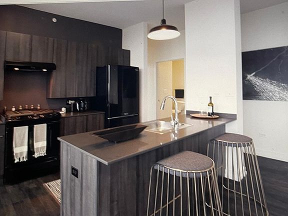5th image of 2127 S Indiana Ave #1211
