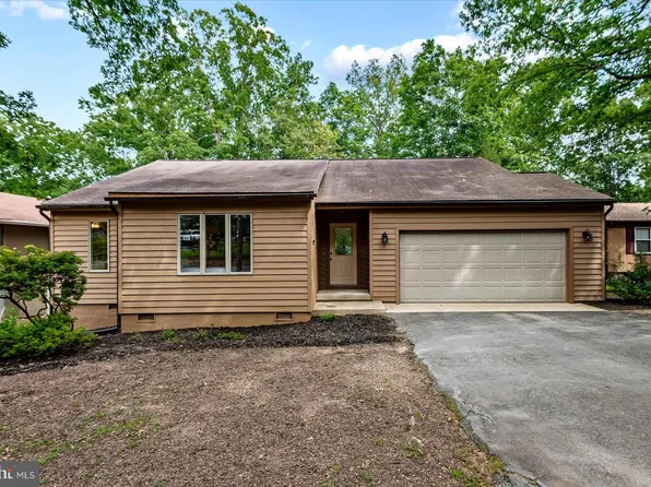 705 Mount Pleasant Dr, Locust Grove, VA 22508
