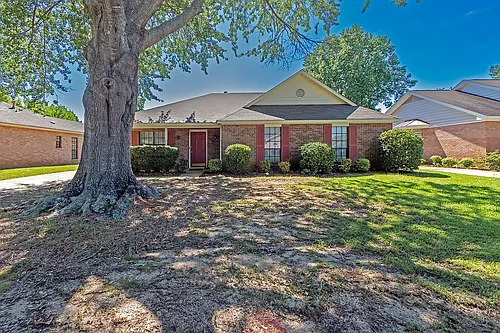 7125 Breckenridge Dr Photo 1