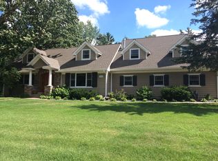 1926 Stowe Ave, Arden Hills, MN 55112