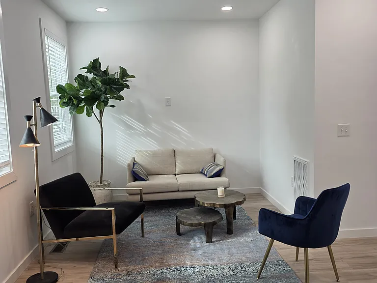 713 Method Rd #101 — Photo 6