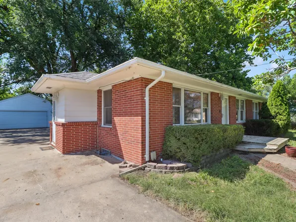 5170 NE 13th St, Des Moines, IA 50313