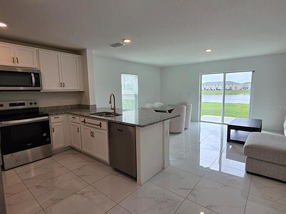 5th image of 6606 Leo Ln