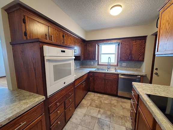 5th image of 6018 Penn Ave S