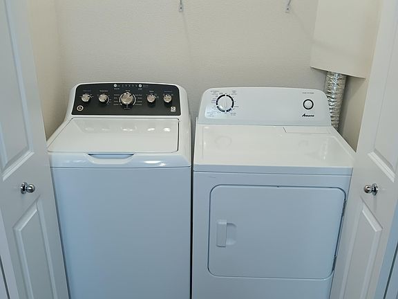 4th image of 5230 SW 175th Ave #17