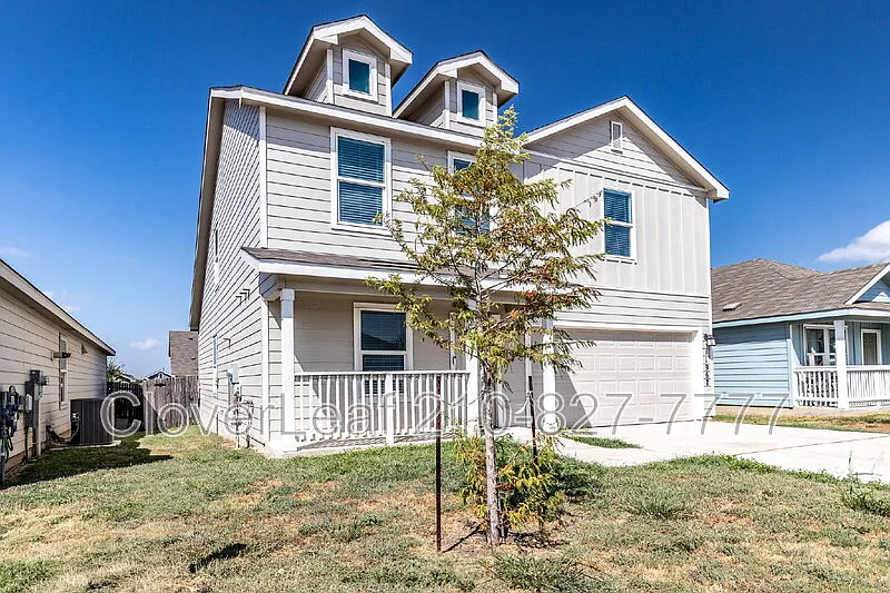4 bed, 2.5 bath, 1905 sqft, $1,797 — Photo 2