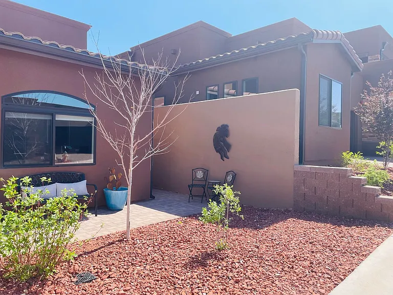 3835 Portofino Way — Photo 2