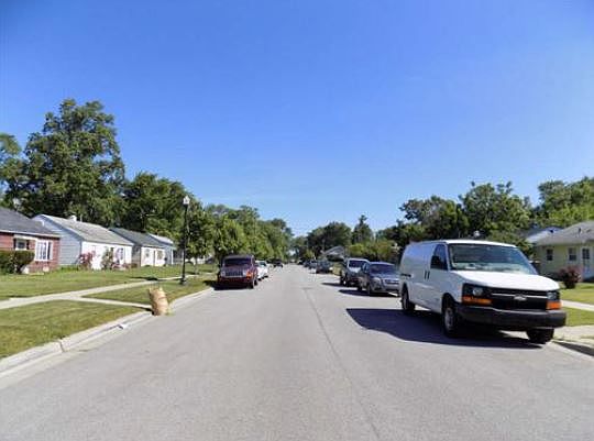 2nd image of 7526 Walnut Ave