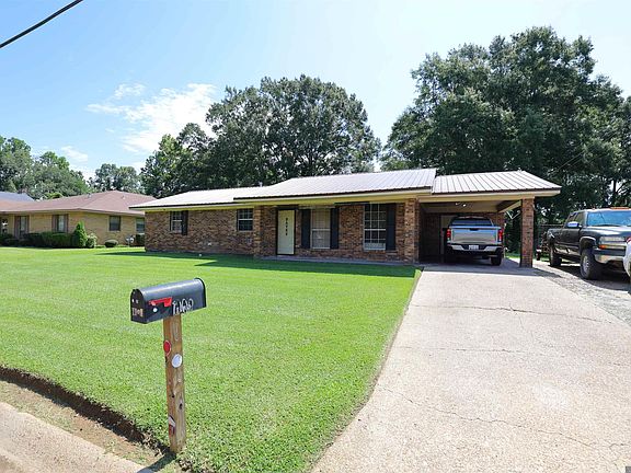 4th image of 1009 Lotus Dr