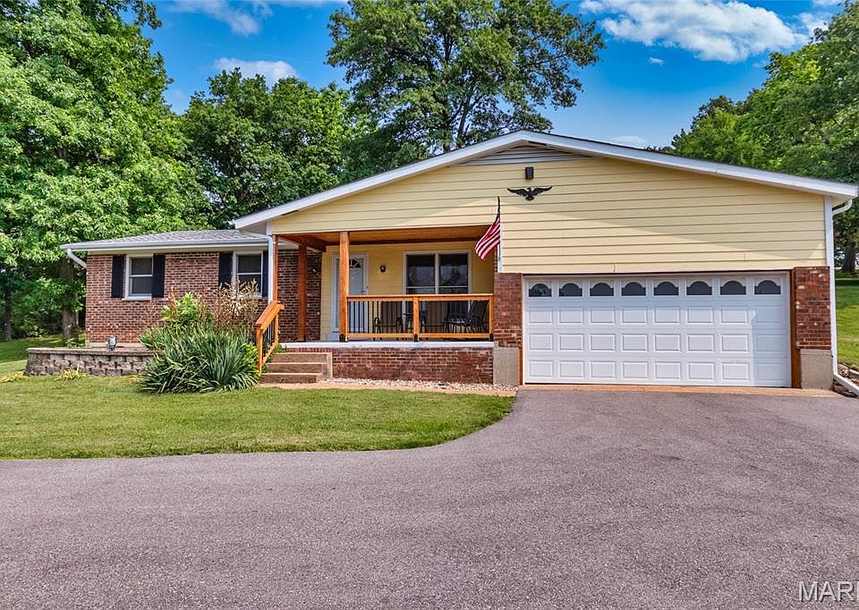 1st image of 2915 Ozark Dr