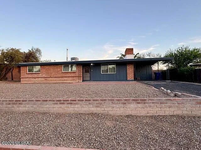 6940 E Julia St — Photo 1