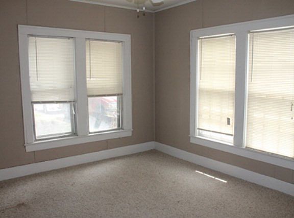 5th image of 1101 S Oak St