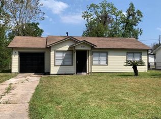 9105 Oak Knoll Ln, Houston, TX 77078