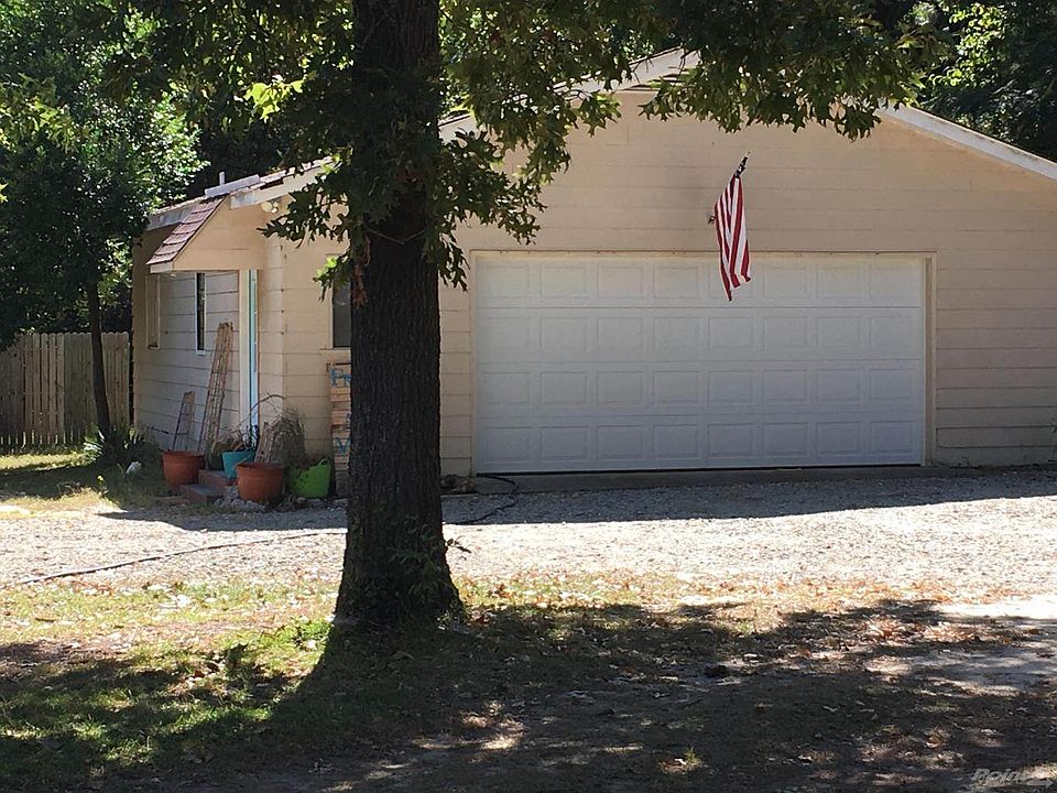 2nd image of 365 Aiken Rd