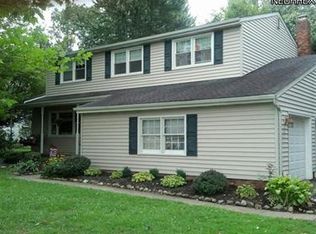 126 Hurd Rd, Aurora, OH 44202