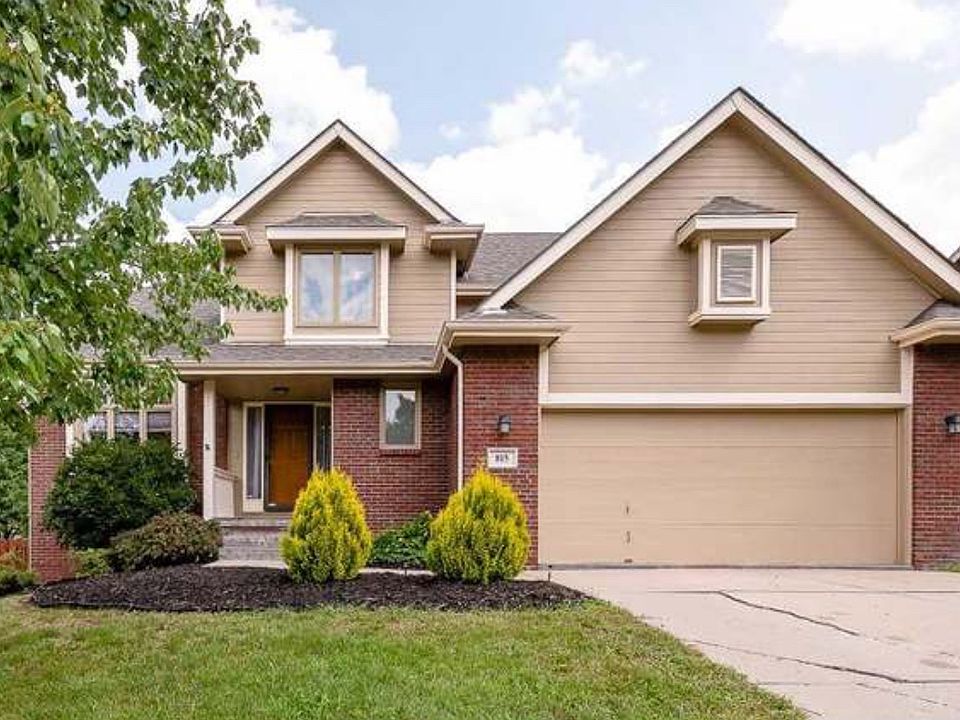 1st image of 815 Auburn Ln