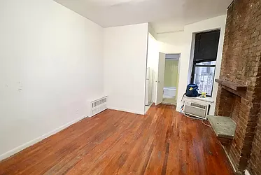 1670 York Avenue #3B image 1 of 5