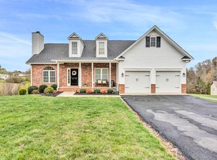 1122 Virginia Ridge Dr, Hardy, VA 24101
