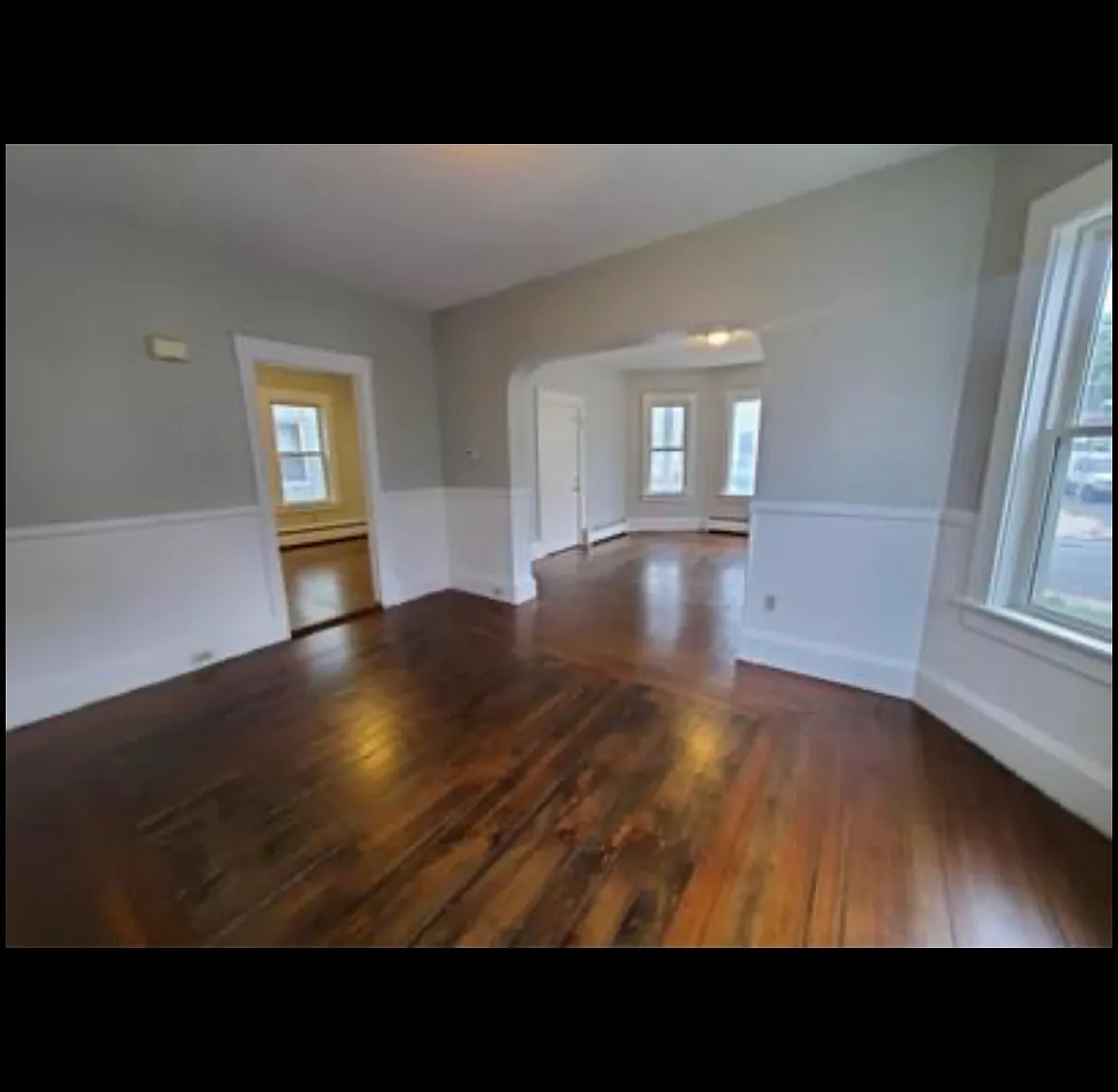 3 bed, 1300 sqft, $2,800 — Photo 1