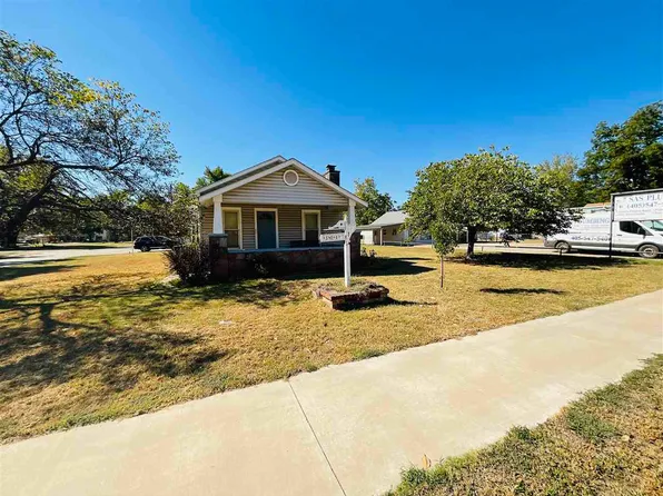 301 N Main St, Perkins, OK 74059