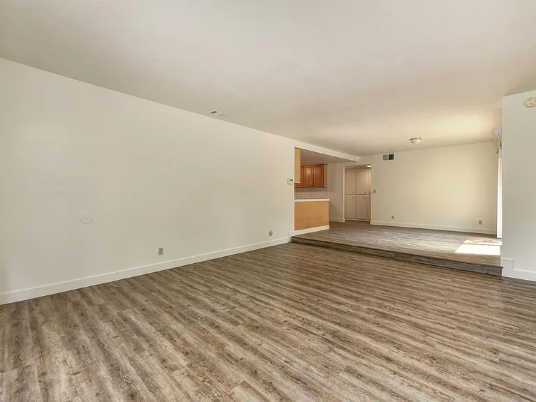 Scripps Dr — Photo 17