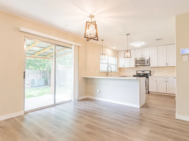 1366 Bayou Dr — Photo 16