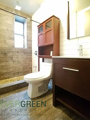 Rented by Evergreen Apartments BK | media 17