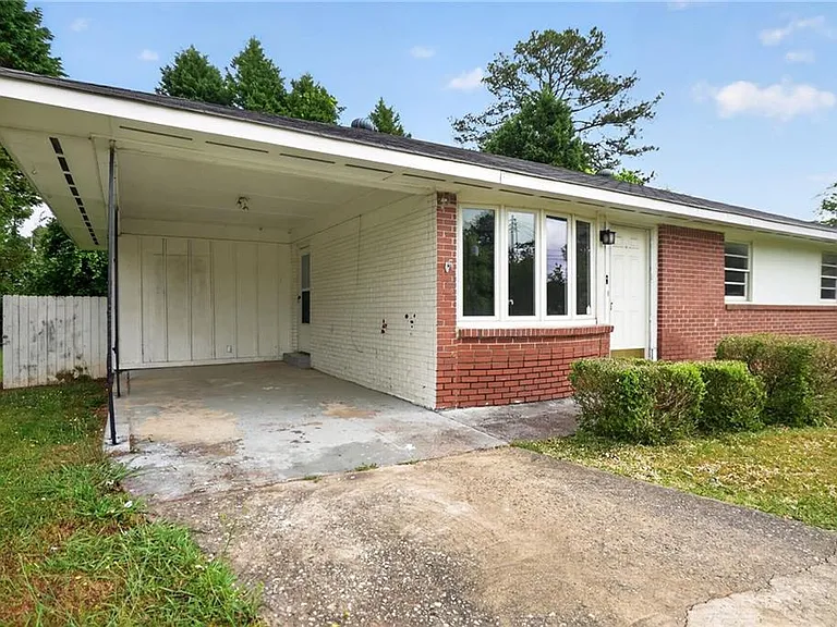 7259 Mayfair Cir — Photo 2
