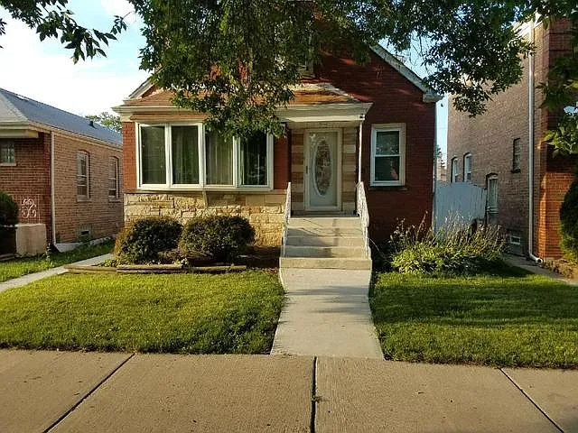 2601 W 81st St photo 1
