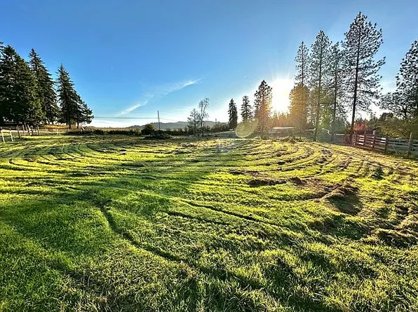 642 Valley View Rd, Sutherlin, OR 97479