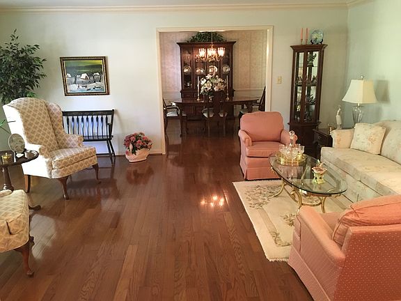 Living room to dining room