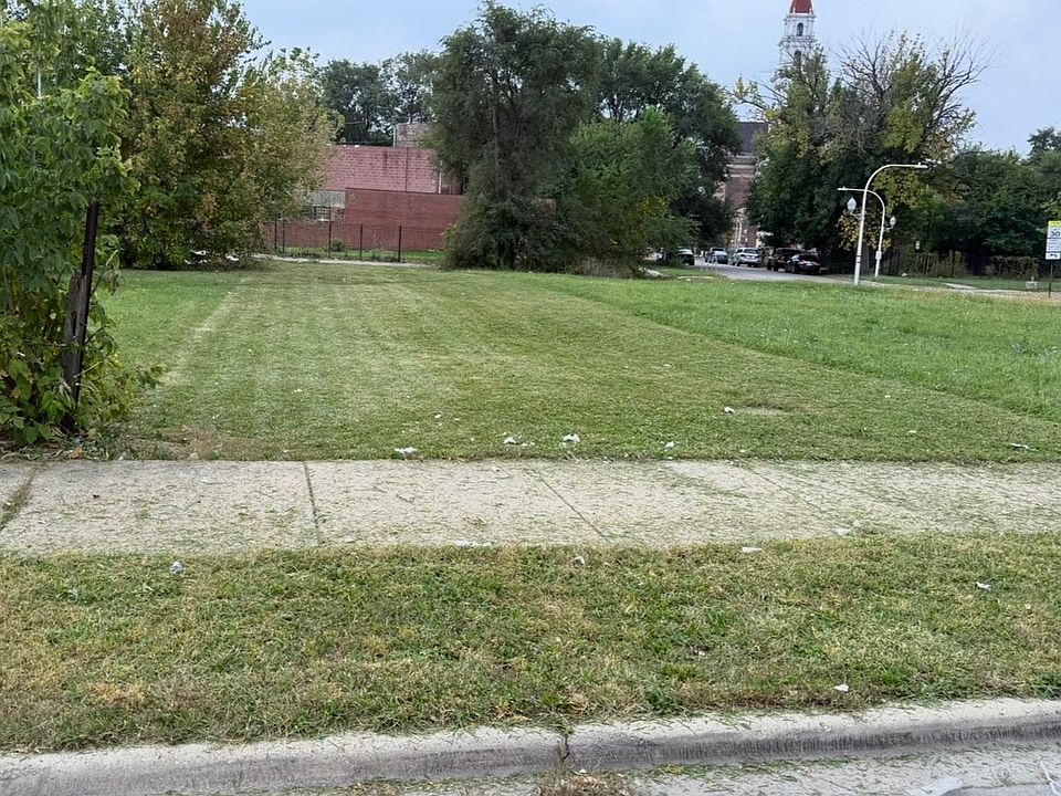 2nd image of 3063 W 5th Ave