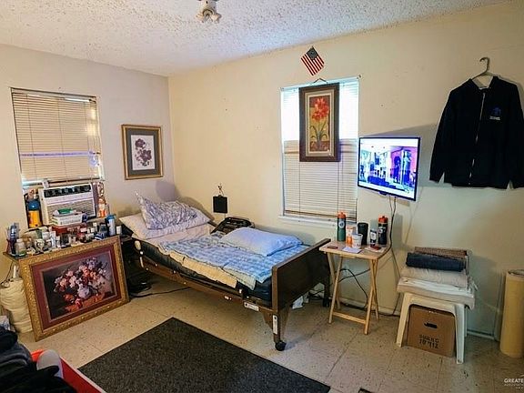 3rd image of 408 N 8th St
