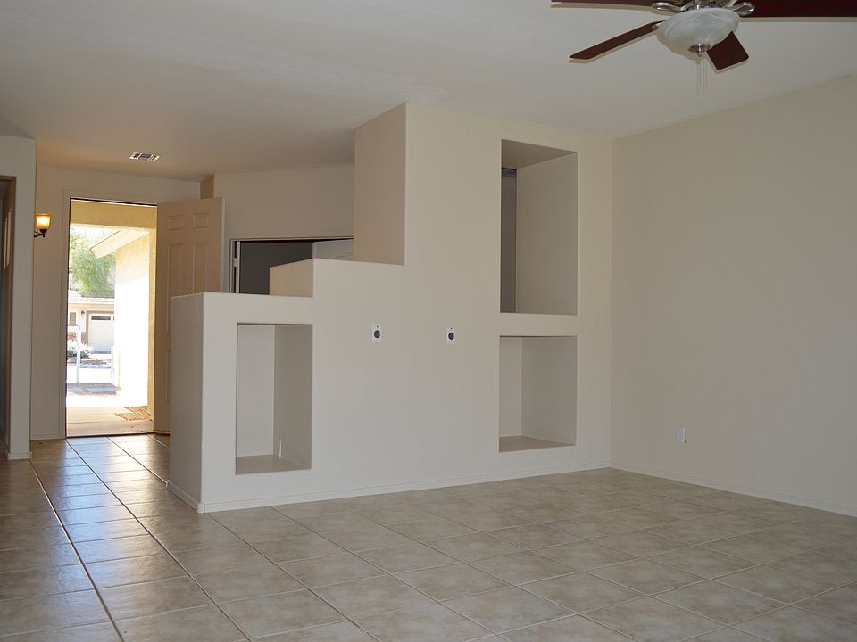 Front Entrance/Family Room