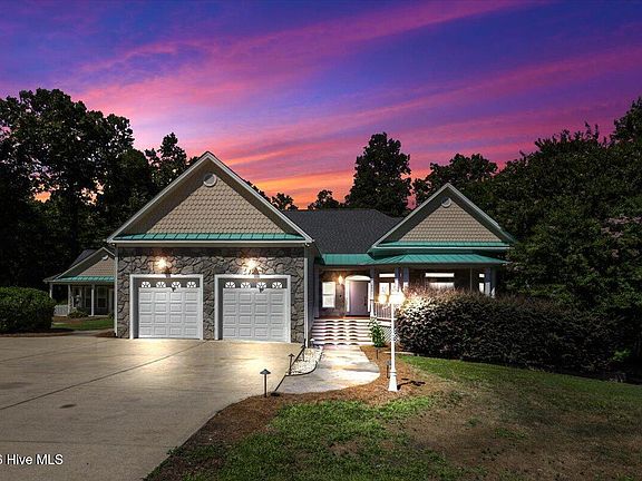 4th image of 295 Brady Drive